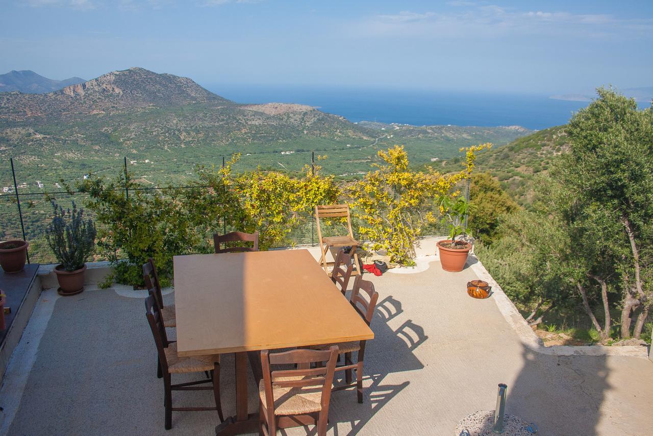 Villa Dio Petres Kroustas エクステリア 写真